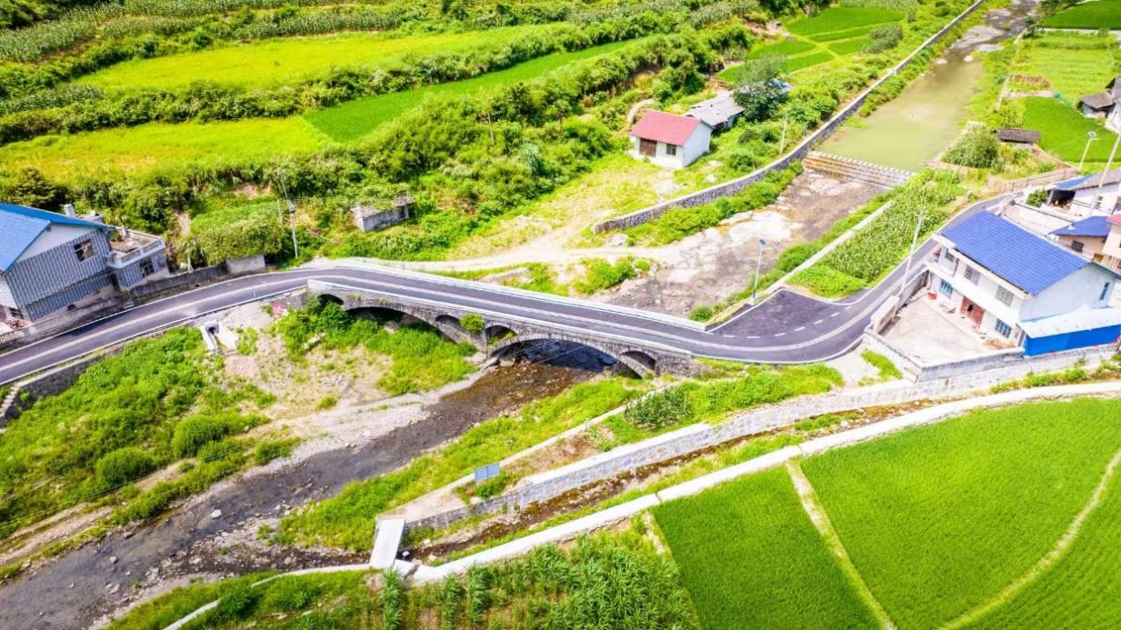 图片10.jpg 图片10.jpg